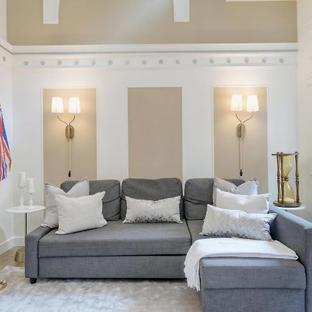 Victoria'S Parliamentary Suite With Private Rooftop Patio & Harbour View Eksteriør billede