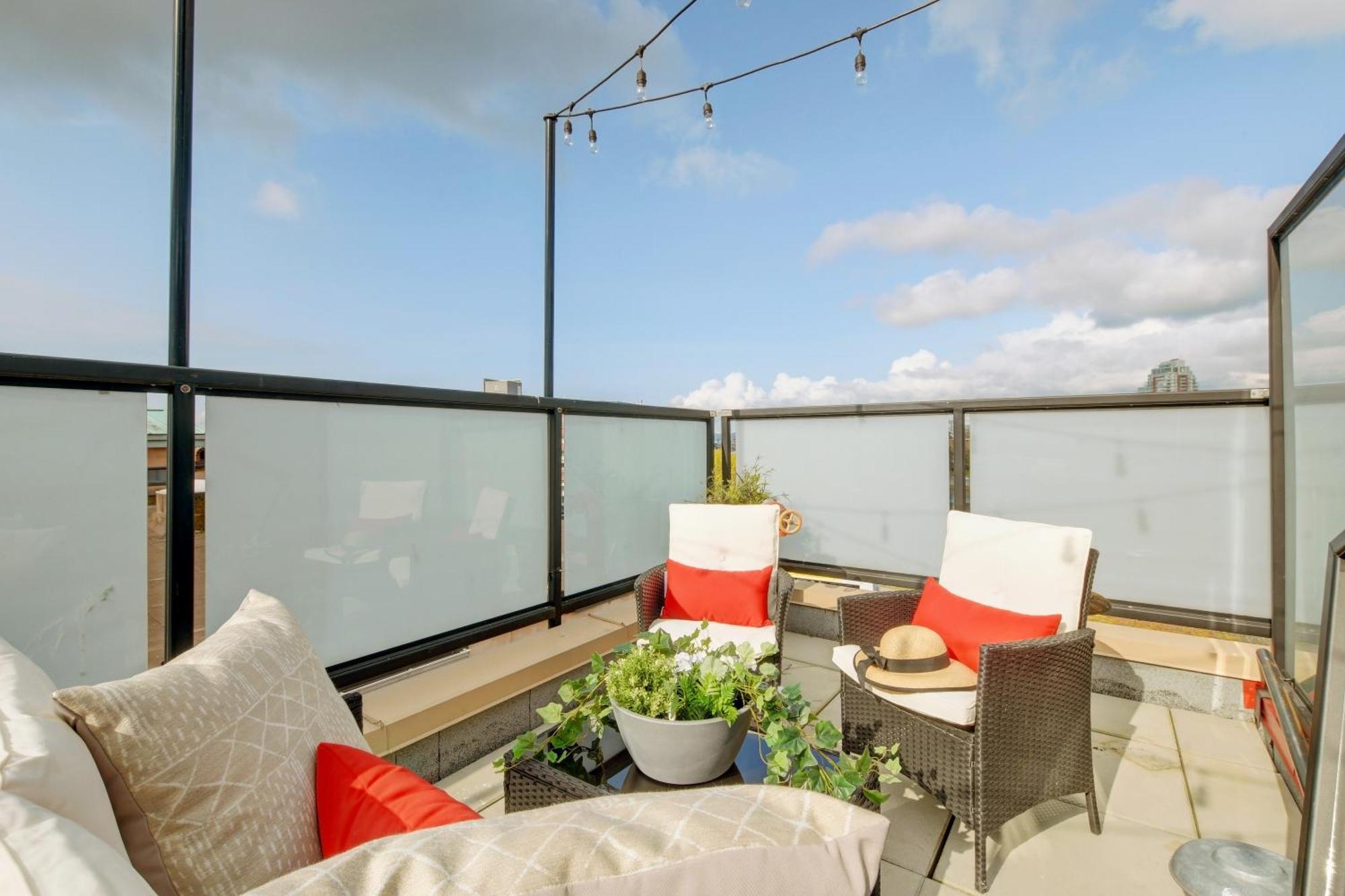 Victoria'S Parliamentary Suite With Private Rooftop Patio & Harbour View Eksteriør billede